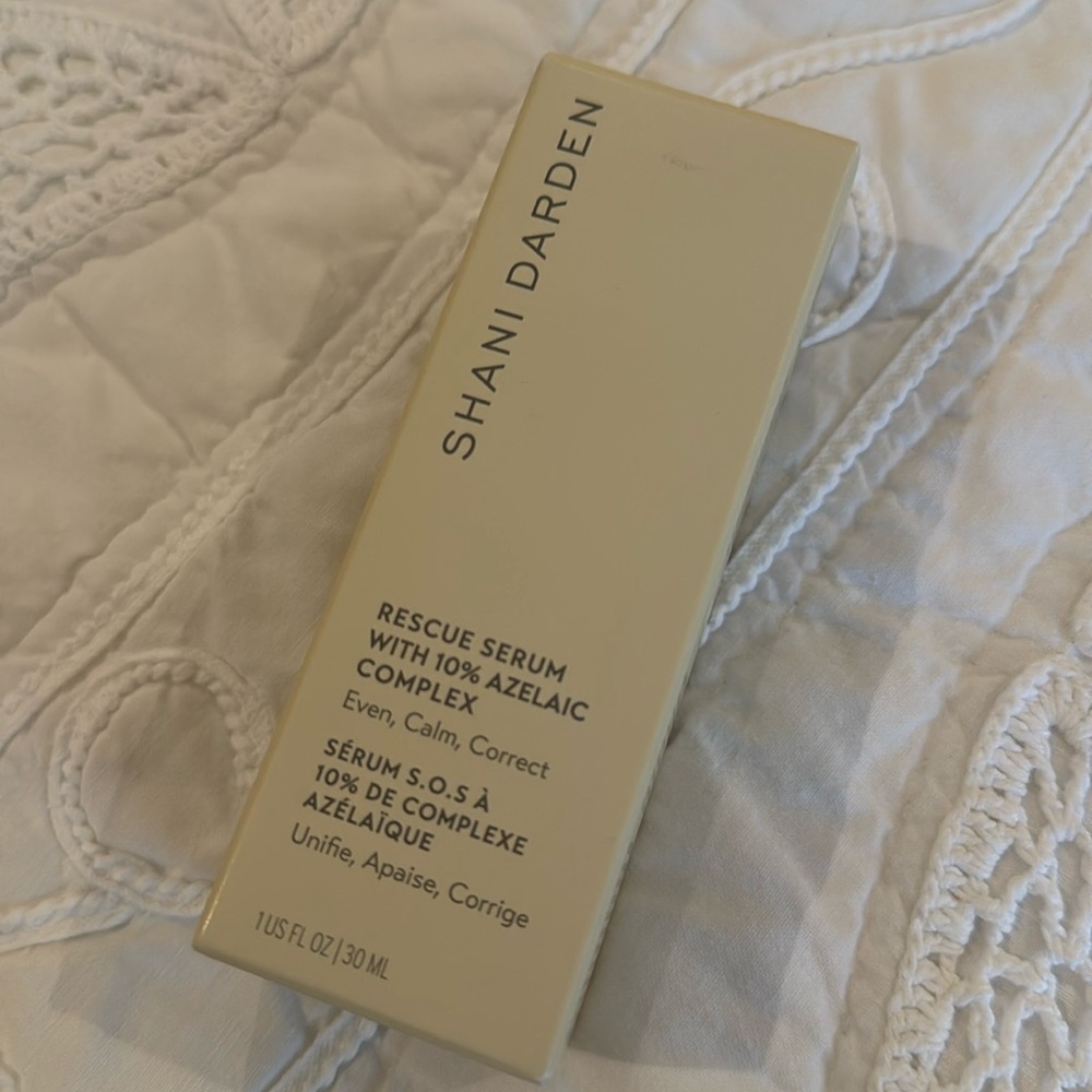 Shani Darden Rescue Serum with 10% azeliac complex Calming & Renewing Serum